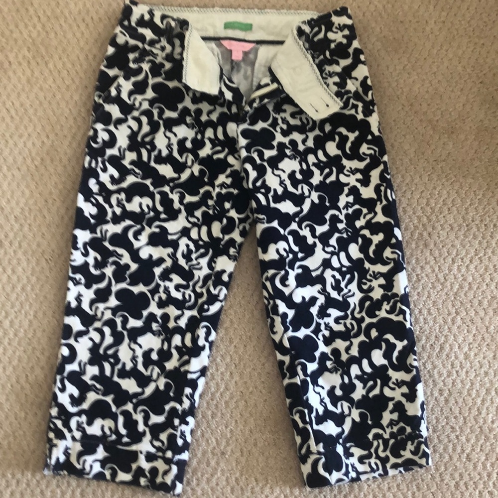 Lilly Pulitzer Capris. Navy and white corduroy Sz0